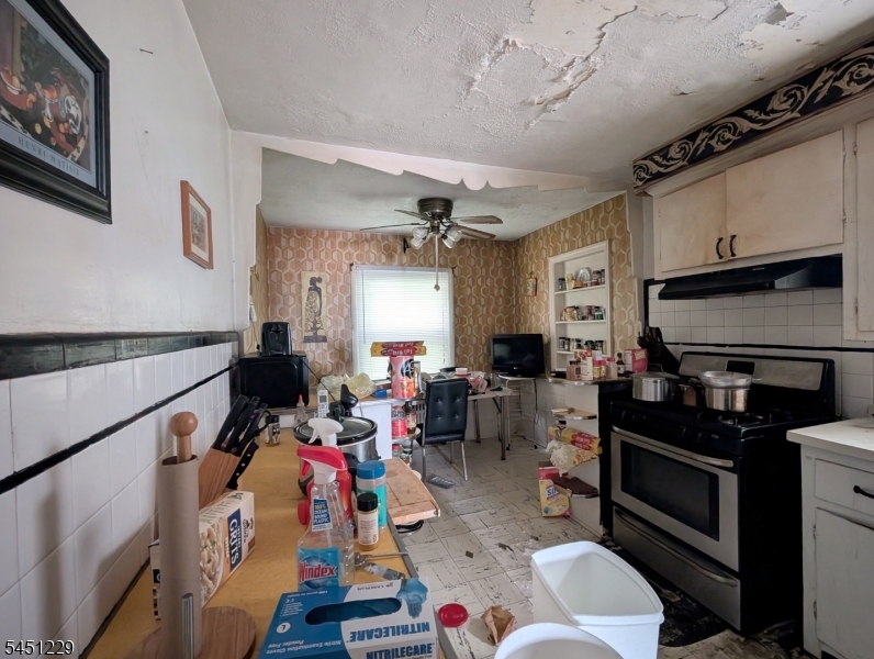 334 Schley St Property Photo 6