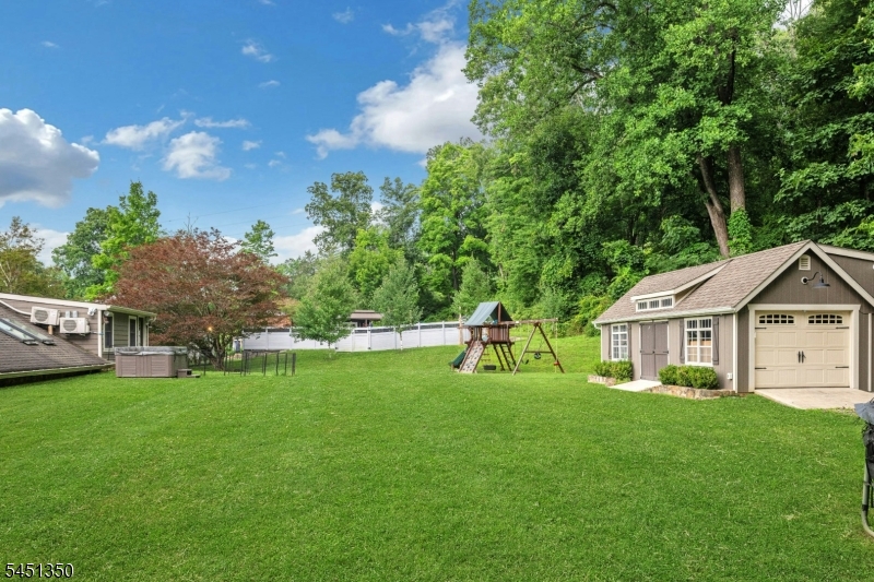 112 E Valley Brook Rd Property Photo 20