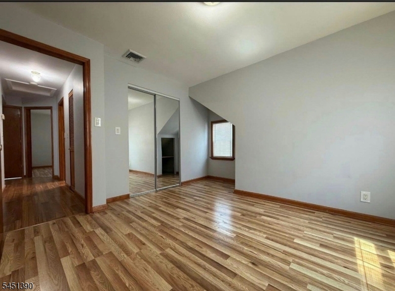 446 Post Ave Property Photo 19