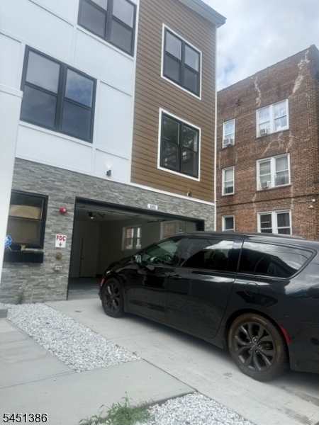 181 S Munn Ave Unit 2 2 Property Photo 8