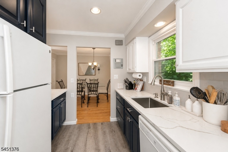 59 Roseland Avenue Unit 23 23 Property Photo 11