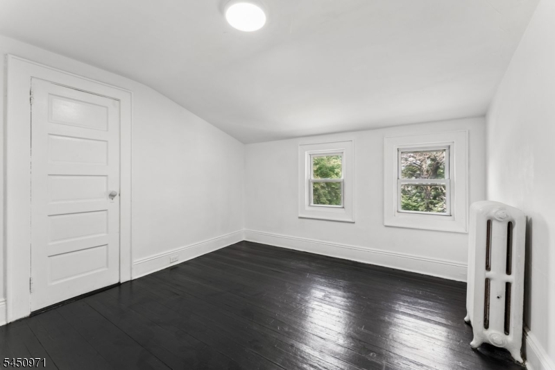 731 Berkeley Ave Property Photo 38