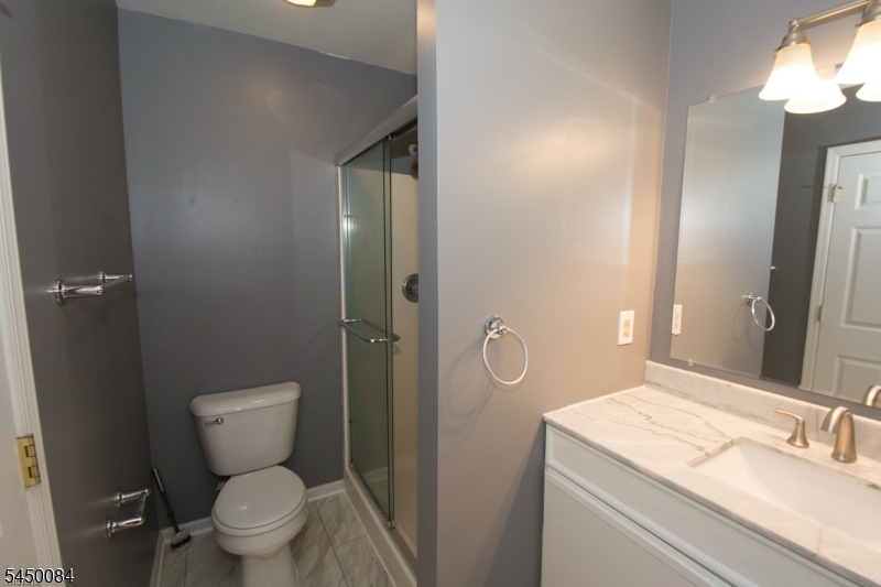 1602 Windsor Ct Property Photo 5