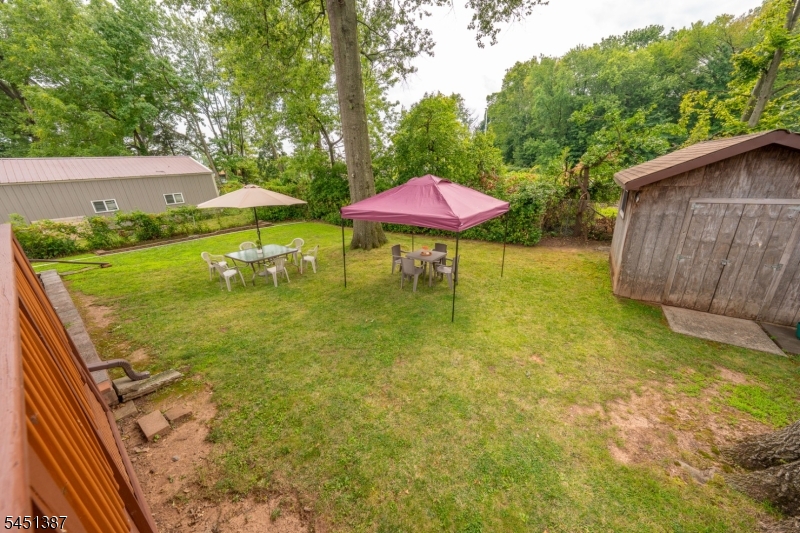 12 Carpenter Pl Property Photo 31