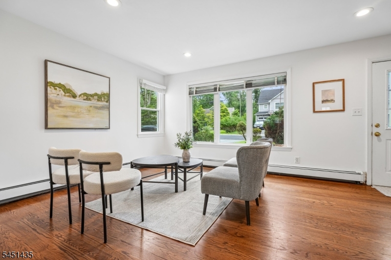 18 Manor Rd Property Photo 8