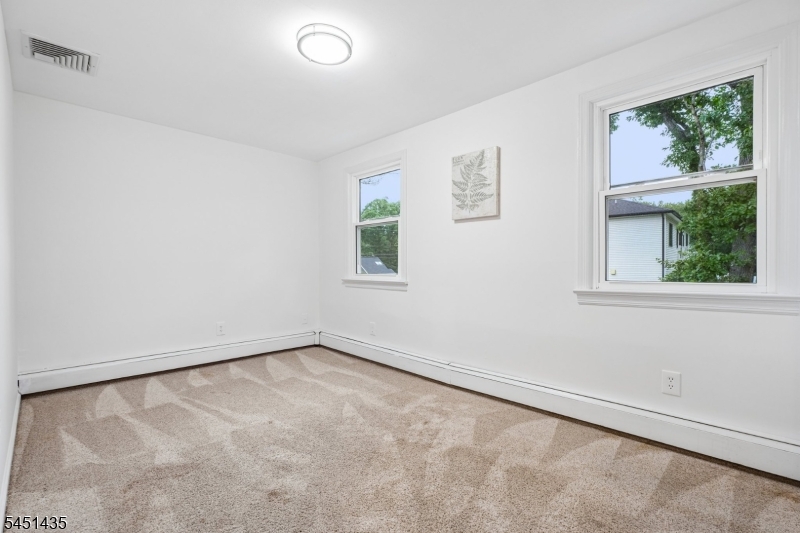 18 Manor Rd Property Photo 24