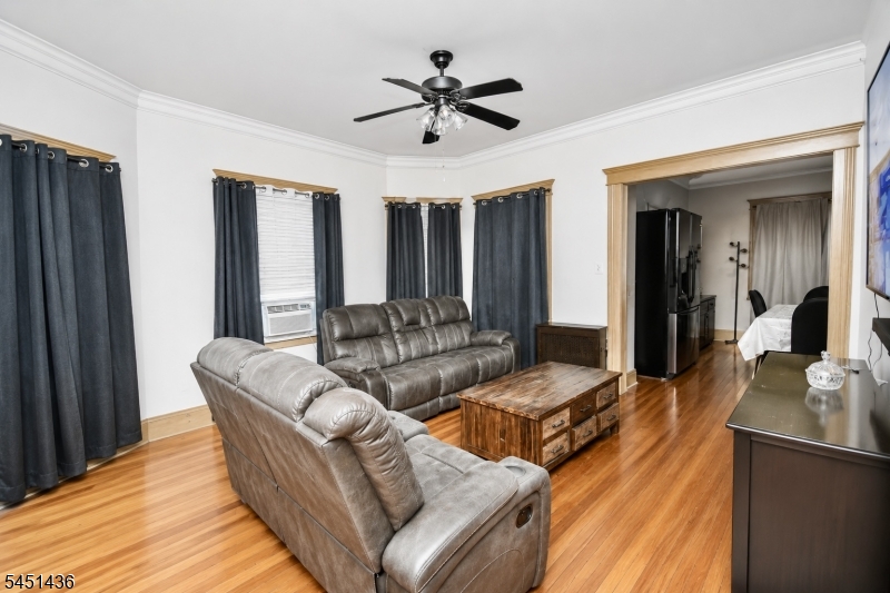14 Cleveland St Property Photo 2