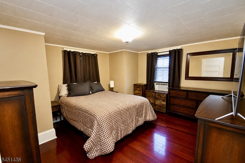 14 Cleveland St Property Photo 8