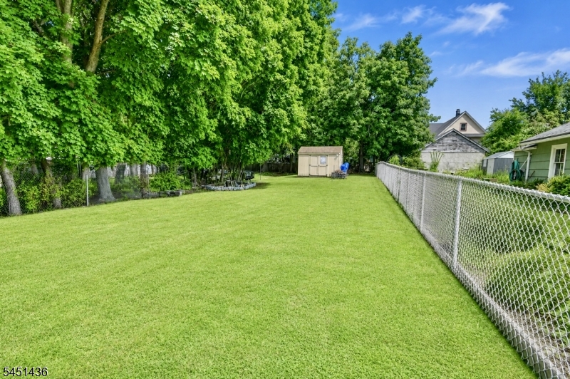 14 Cleveland St Property Photo 12