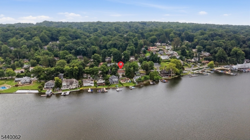 126 E Shore Trl Property Photo 2
