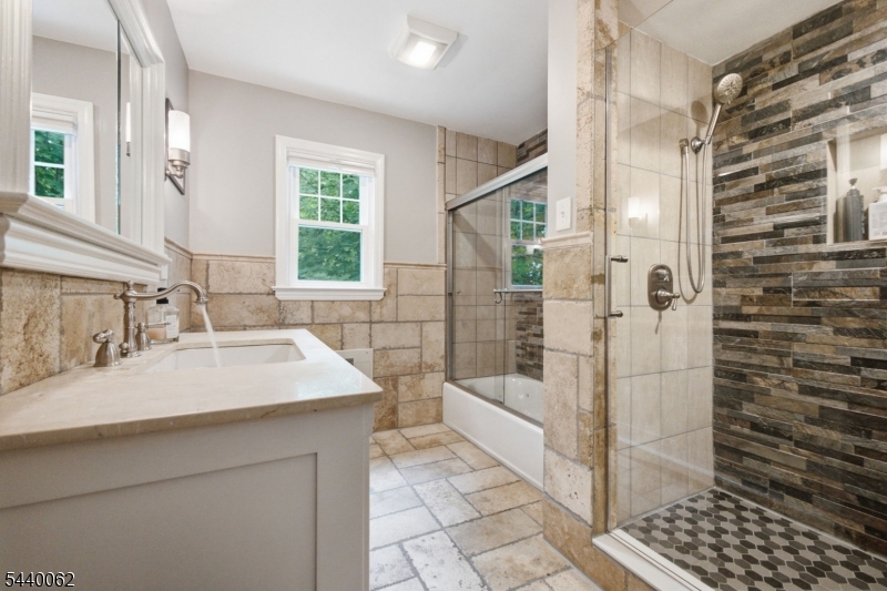 126 E Shore Trl Property Photo 19