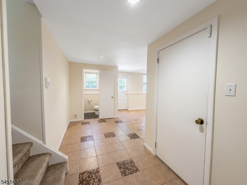 29 Devonshire Ter Property Photo 29