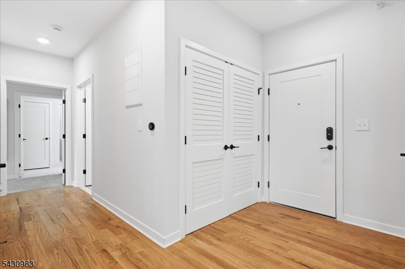 660 Bloomfield Ave 405 Property Photo 11