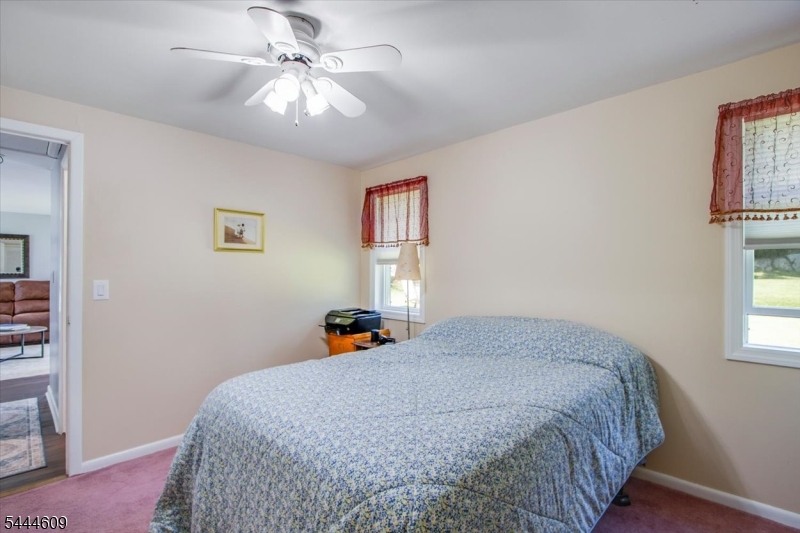 54 Oslo Dr Property Photo 18