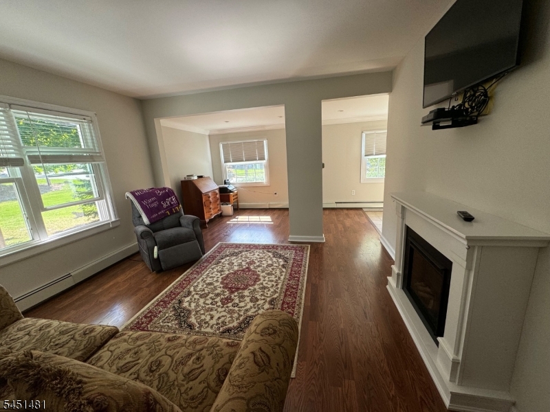 45 Hill St Property Photo 9