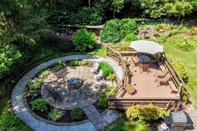 36 Edison Ter Property Photo 12