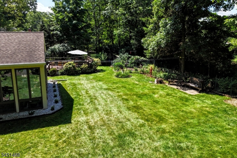 36 Edison Ter Property Photo 13