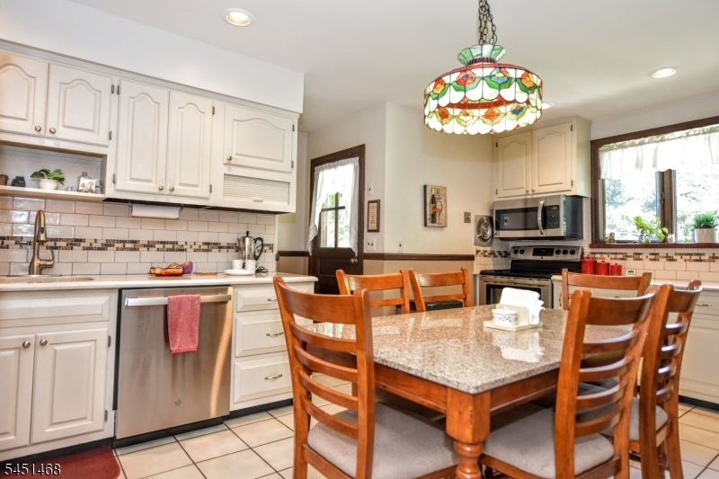 36 Edison Ter Property Photo 22