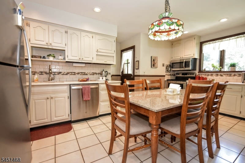 36 Edison Ter Property Photo 23