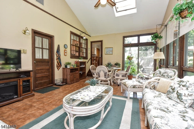 36 Edison Ter Property Photo 27