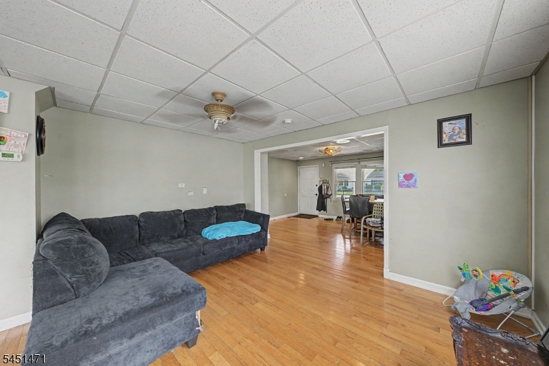 53 Maple Ave Property Photo 13