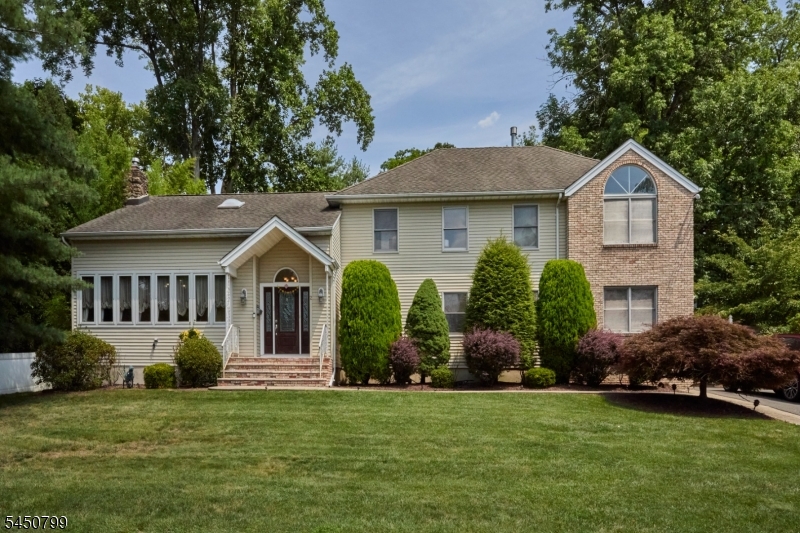 2 Cayuga Trl Property Photo 1