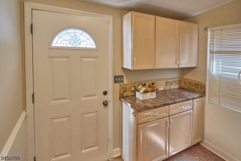 2 Cayuga Trl Property Photo 9