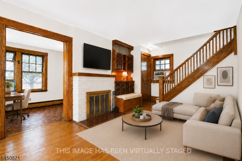 135 W Colfax Ave Property Photo 3