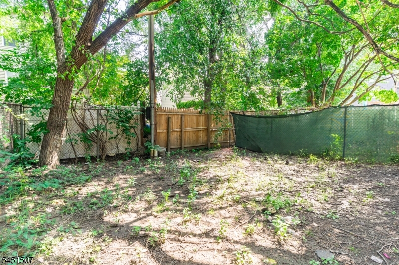102 Claremont Ave Property Photo 3