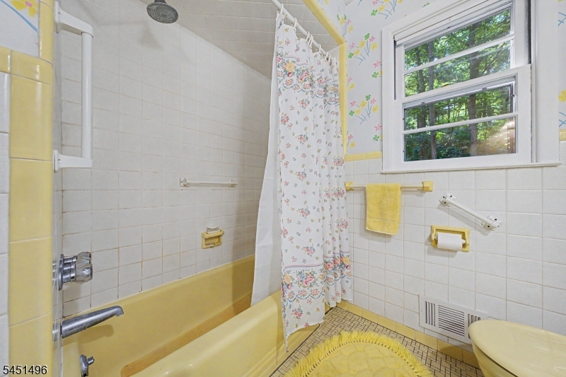 5 Horizon Drive Property Photo 22