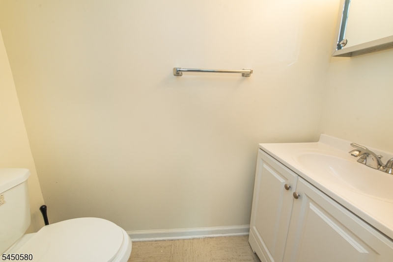 181 Long Hill Road 5 Property Photo 20