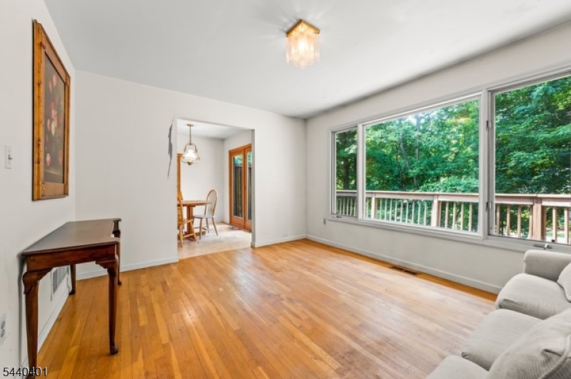 22 Village Green Ct Property Photo 20