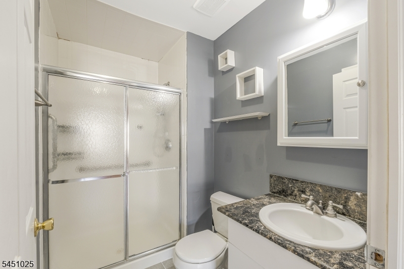 370 Summerhill Dr Property Photo 24