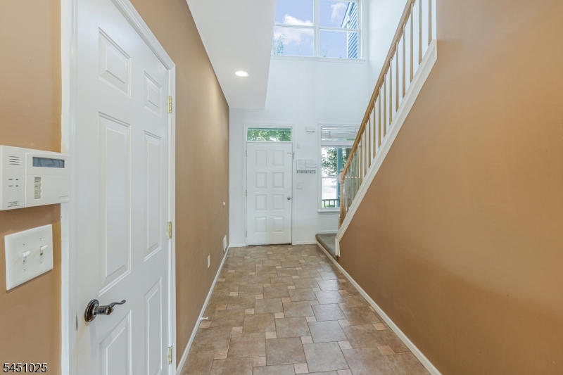 370 Summerhill Dr Property Photo 28