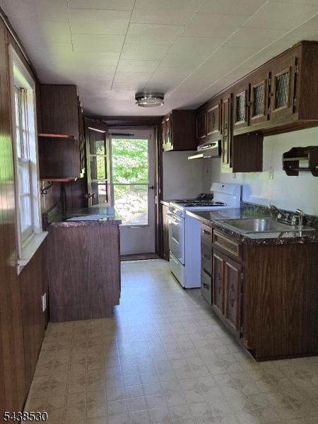 3 Carolina Ave Property Photo 16