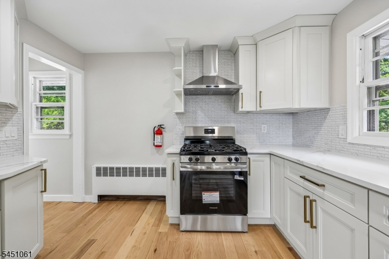 33 Lotz Ave Property Photo 10
