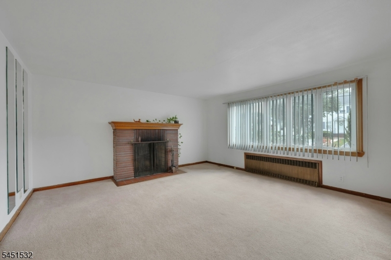 34 Berkeley Ave Property Photo 7