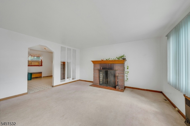 34 Berkeley Ave Property Photo 8