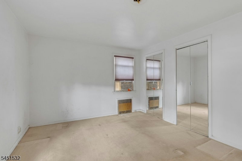 34 Berkeley Ave Property Photo 10