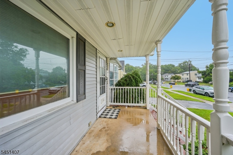 154 Marlboro Rd Property Photo 3