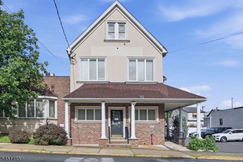 15 Wallington Ave Property Photo 2