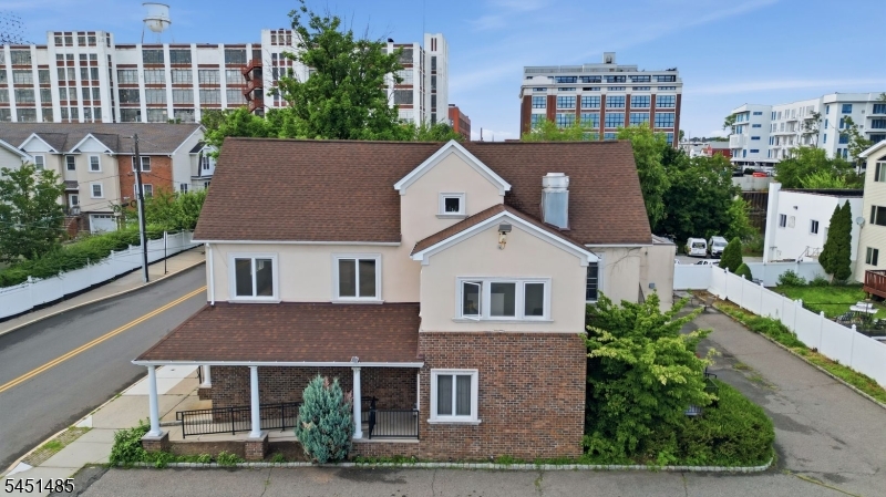 15 Wallington Ave Property Photo 3