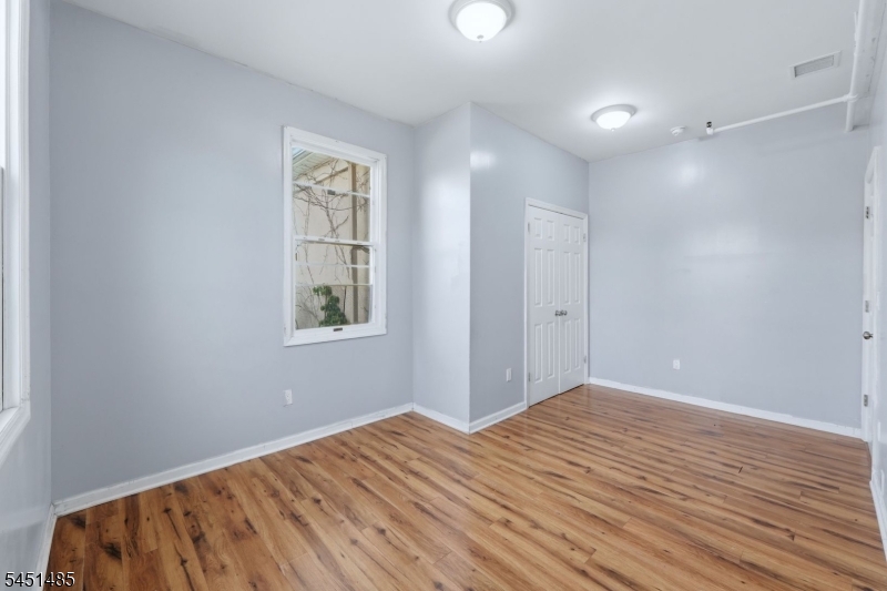 15 Wallington Ave Property Photo 32
