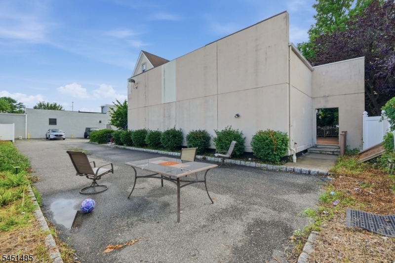 15 Wallington Ave Property Photo 46
