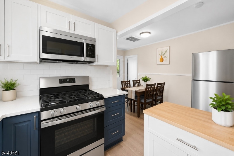 30 Aubrey St 2 Property Photo 5
