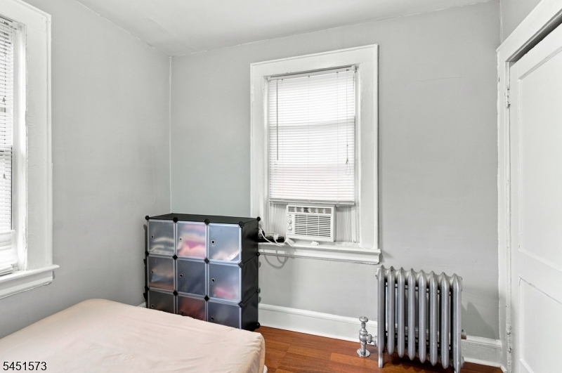 27 Philip Pl Property Photo 16