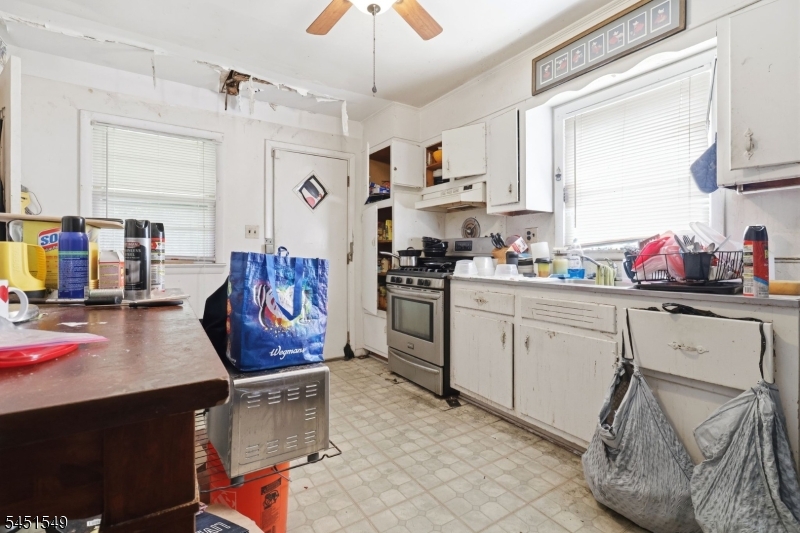312 Stuyvesant Ave Property Photo 7