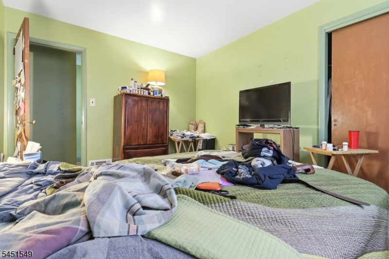 312 Stuyvesant Ave Property Photo 12