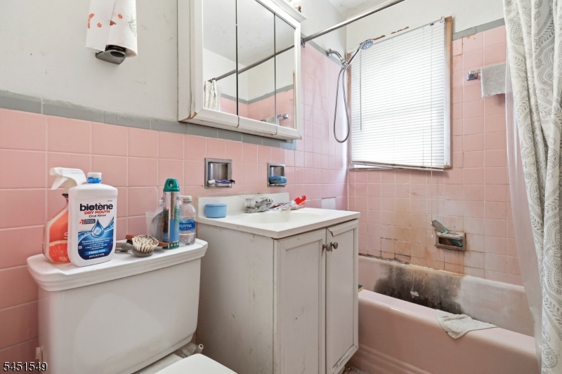 312 Stuyvesant Ave Property Photo 18