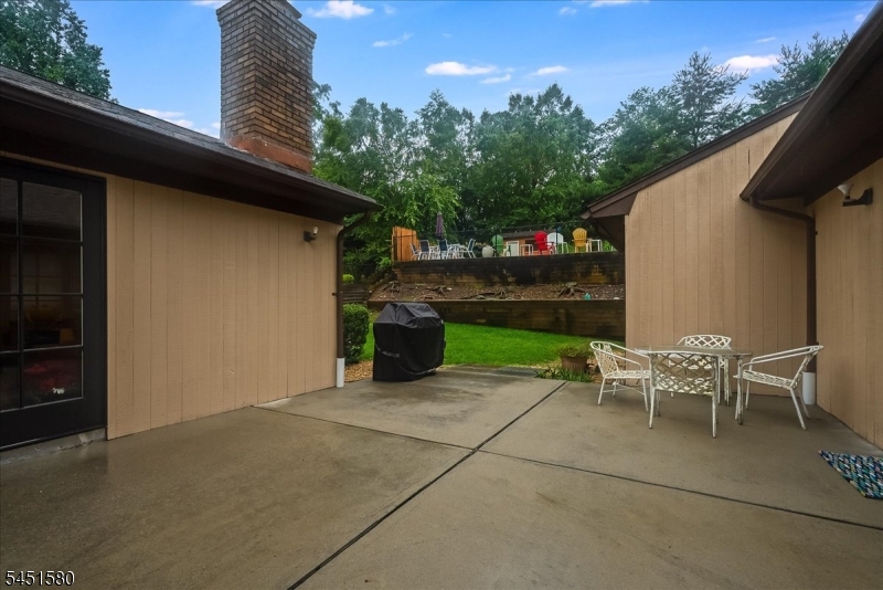 25 N Hillside Ave Property Photo 36